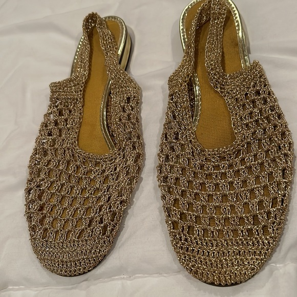 Vintage Handmade Golden Metalic Mesh Thread Sandals - Picture 5 of 9